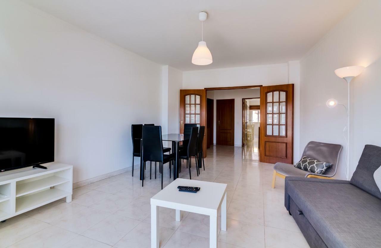 Rei - Quarteira - 3 Min To The Beach Vilamoura Exterior foto